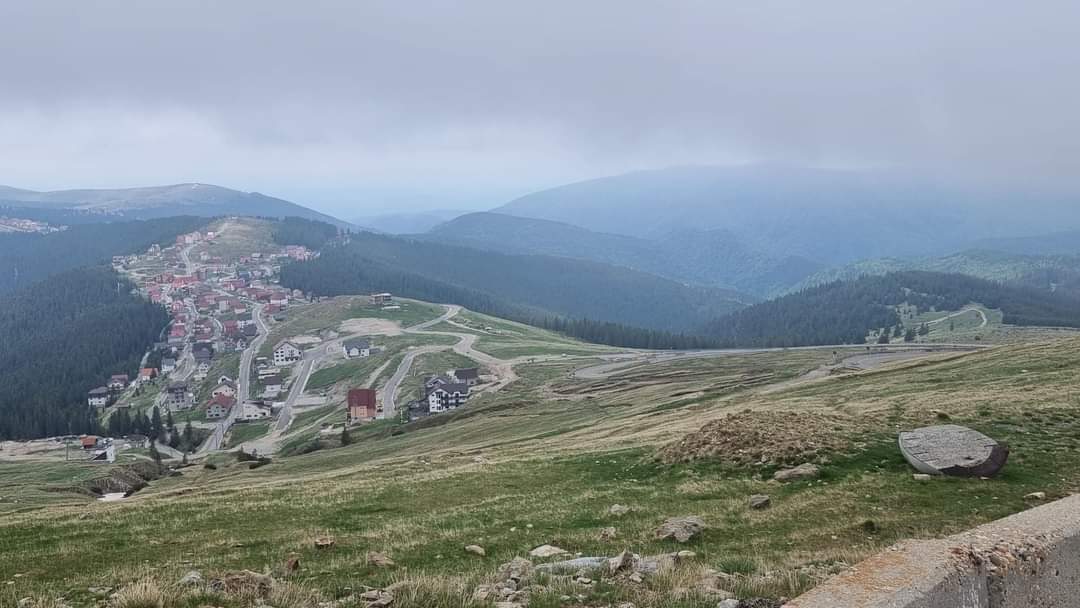 IMPORTANT ! SE ÎNCHIDE circulația pe Transfăgărășan și Transalpina  de luni, 06.11.2023, ora 08:00, având în vedere scăderea temperaturilor la altitudine