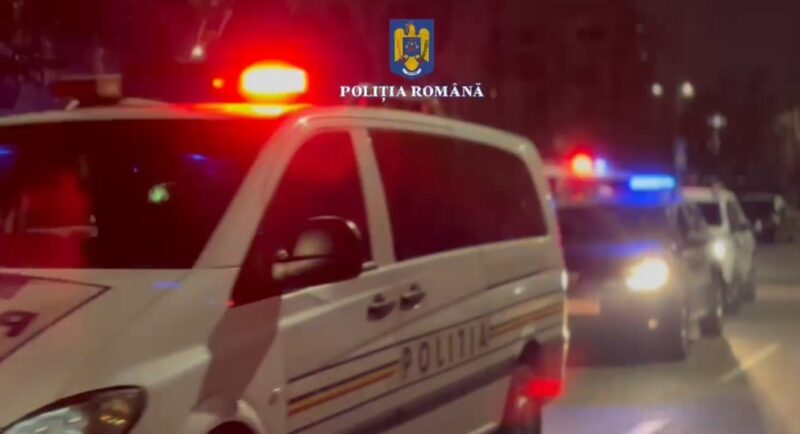 Percheziții la Târgoviște, polițiștii din cadrul Poliției Municipiului Târgoviște, sub coordonarea unui procuror de la Parchetul